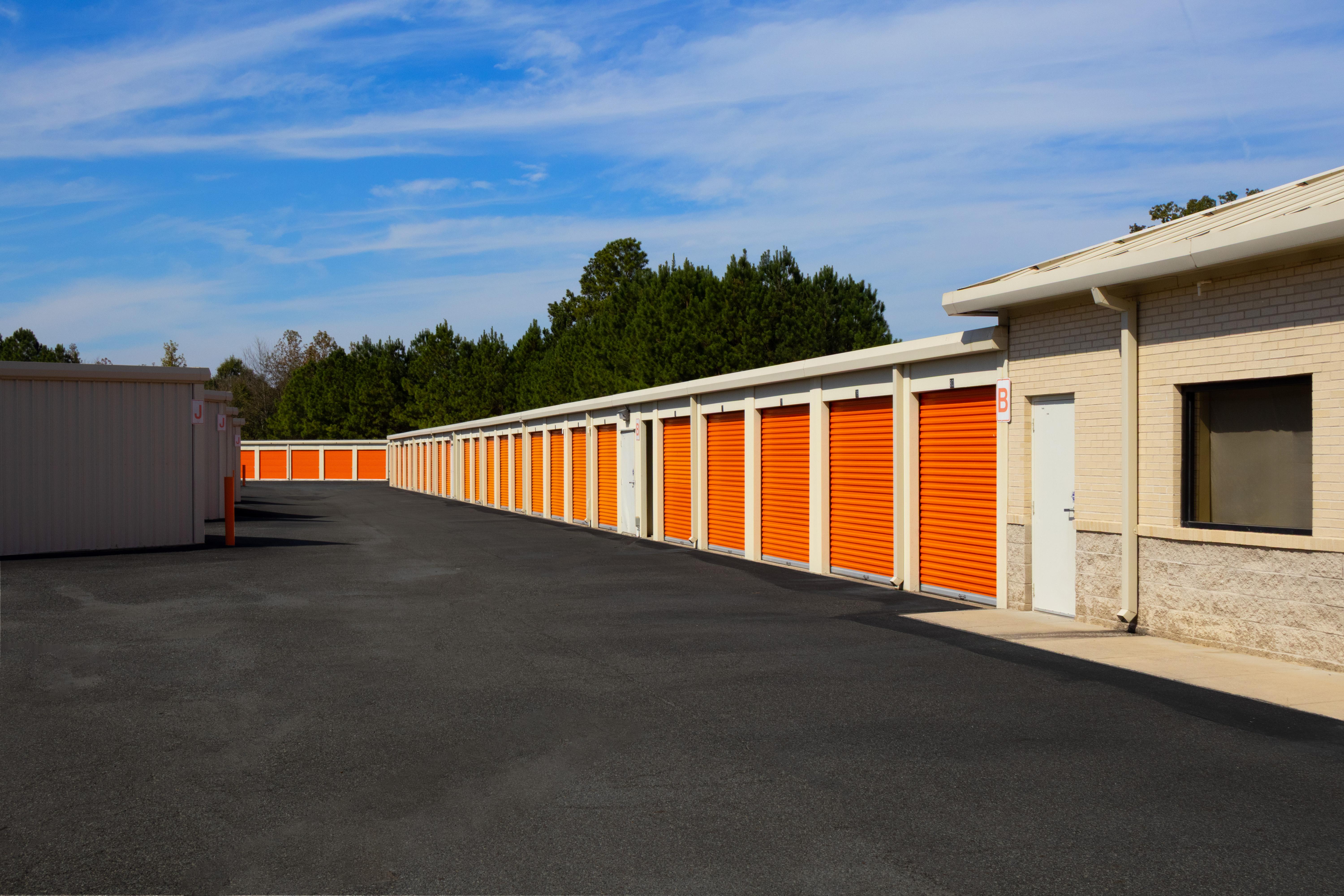 secured units in Calhoun, GA